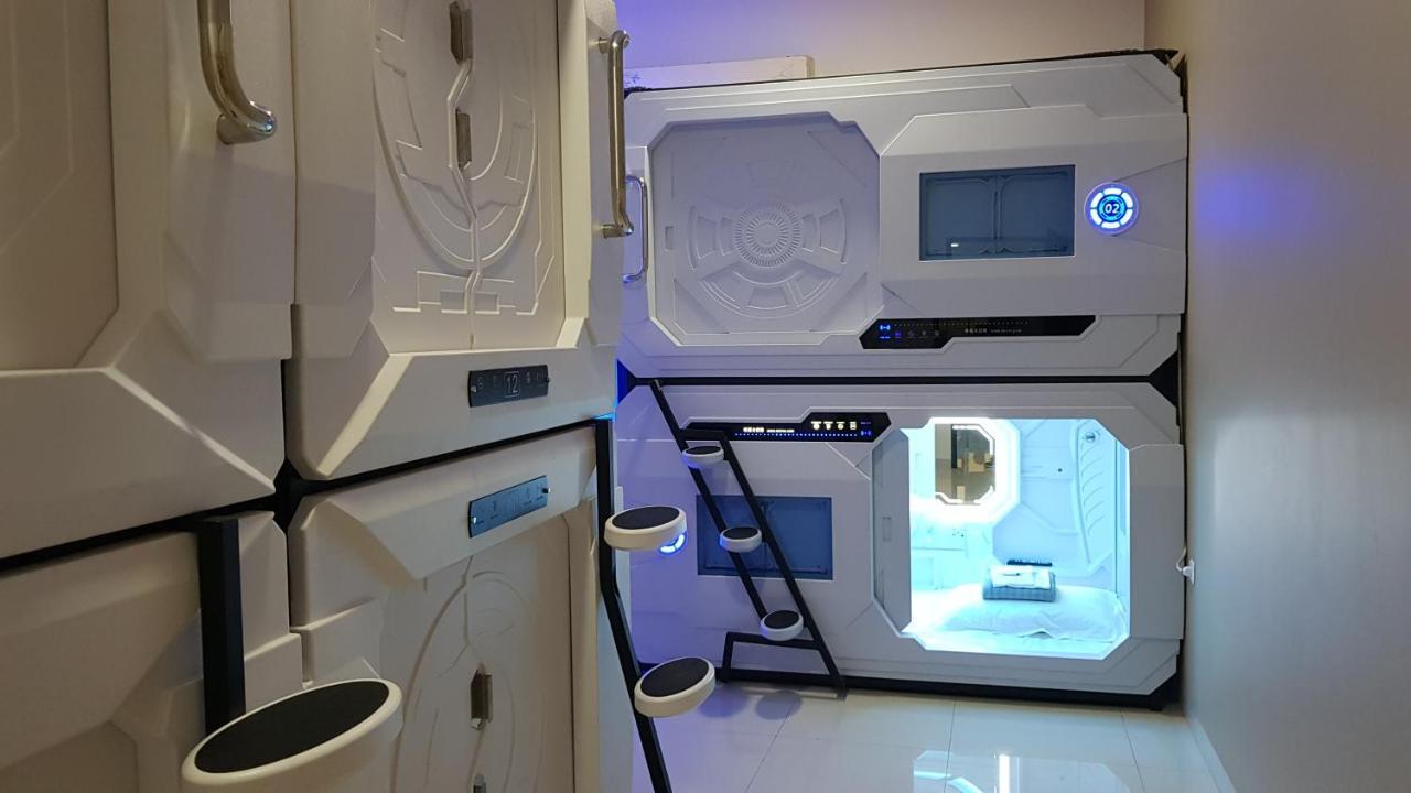 Apollo Capsule Hotel Ende Exterior foto